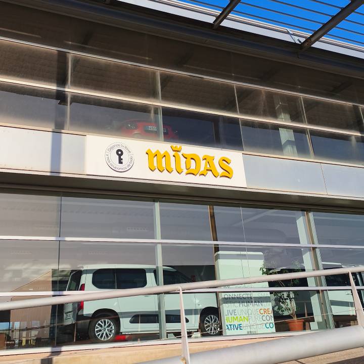 store-picture